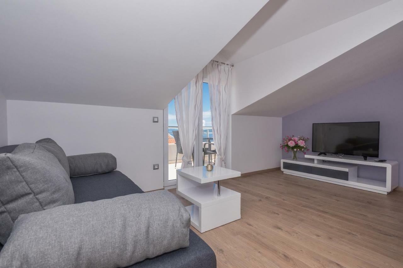 Apartmani Vujcic Макарска Екстериор снимка