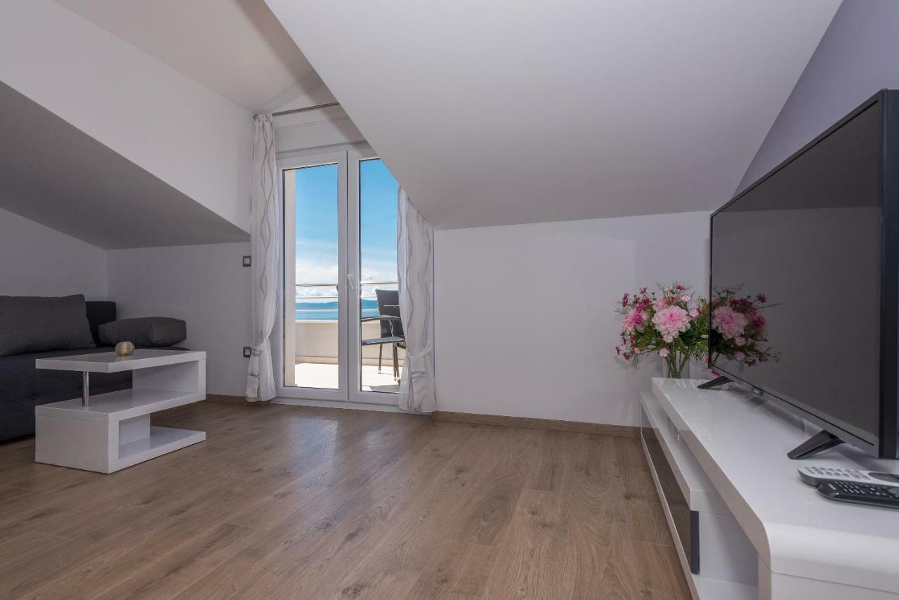 Apartmani Vujcic Макарска Екстериор снимка