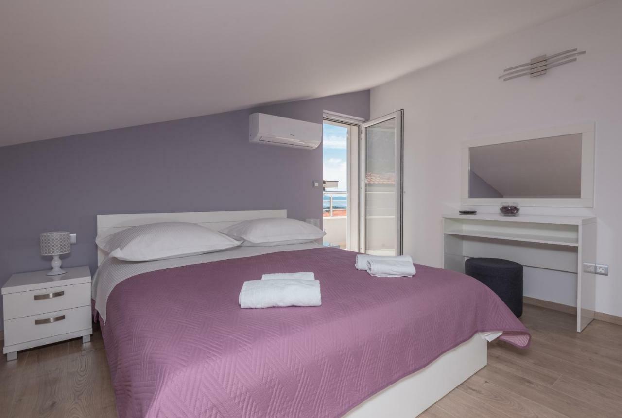 Apartmani Vujcic Макарска Екстериор снимка